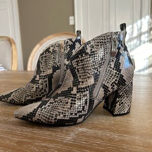 Marc Fisher Black Multi Color Ankle Booties